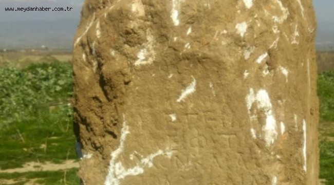 İzmir'de 2 bin yıllık kitabe bulundu