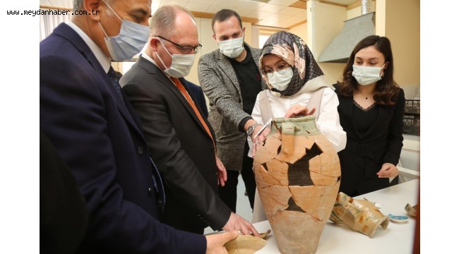 KALE PROJESİNDE 42 BİN PARÇA BİZANS,SELÇUKLU VE OSMANLI DÖNEMİNE AİT ESERLER ÇIKARILDI