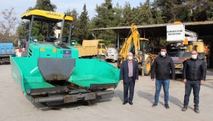 Karabağlar Belediyesi Şantiyesi'ne son teknoloji araçlar