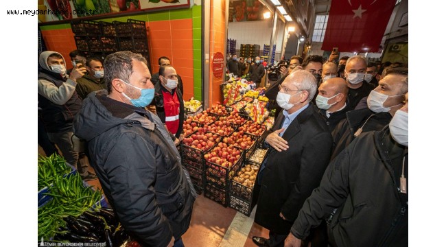 Kılıçdaroğlu İzmir'de hal esnafıyla buluştu