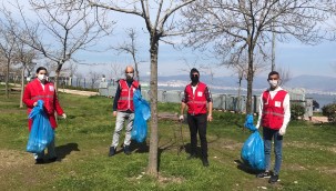 KIZILAY GÖNÜLLÜLERİNDEN ÇEVRE TEMİZLİĞİ