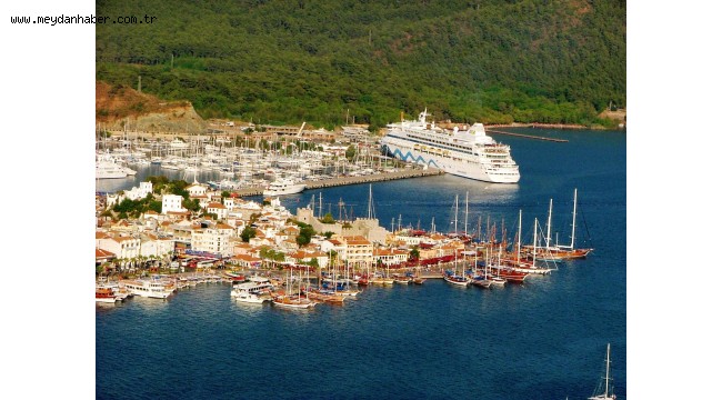 MARMARİS'TE HAYAT KONTROLLÜ CANLANACAK