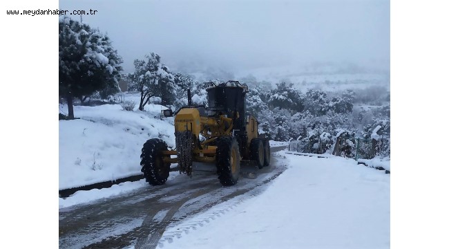 Ödemiş Belediyesi kar mesaisini sürdürüyor