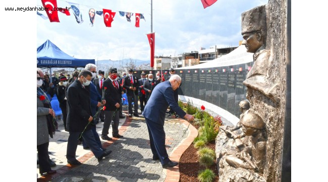 Şehitlerimiz Karabağlar'da anıldı