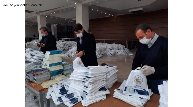 SİVAS BELEDİYESİ'NDEN 58 BİN EVE İNANCIN ZAFERİ ÇANAKKALE KİTABI...