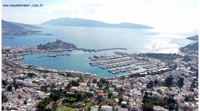 Turist kabulünde vaka sayıları ve aşı programına bakılacak