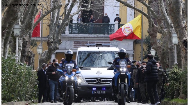 Usta oyuncu Rasim Öztekin son yolculuğuna uğurlandı