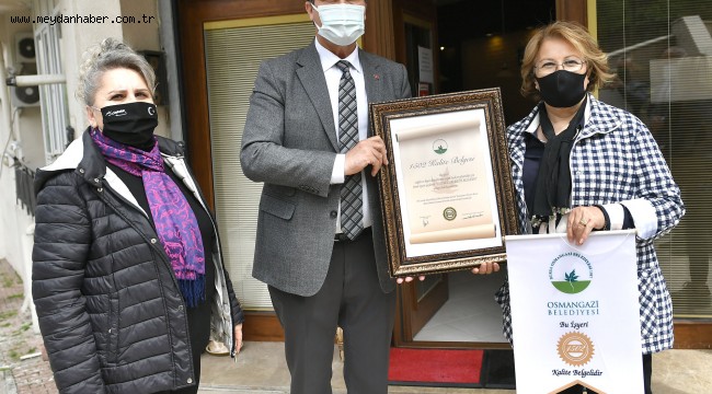 1502 Kalite Belgelerini Başkan Dündar Verdi