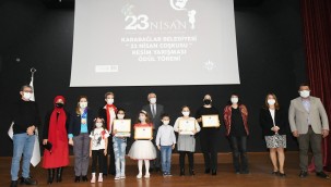 23 nisan coşkusunu resimlerine yansıttılar