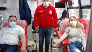 AK PARTİ KARŞIYAKA'DAN REKOR KAN BAĞIŞI 