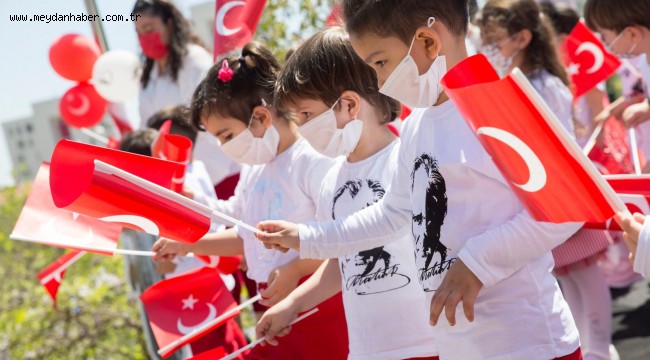 Atatürk'ün çocuklarını bayram coşkusu sardı