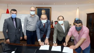 Başkan Akın Turgutlu Belediyesi Personelinin Maaşı İçin İmza Attı