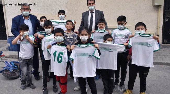 Başkan Dündar'dan Yetim Çocuklara Ziyaret