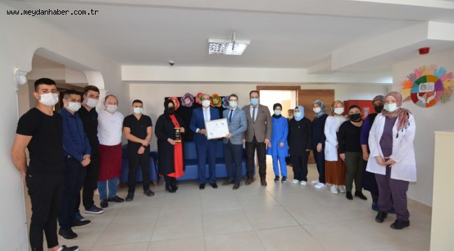 BAŞKAN MUSTAFA ÇÖL'DEN ENGELLİ BAKIM MERKEZİNE ZİYARET