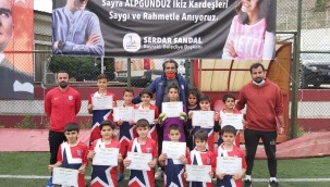 BAŞKAN SANDAL, DEPREMDE HAYATINI KAYBEDEN İKİZ KARDEŞLERİ UNUTMADI