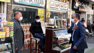 Başkan Uysal, esnafı ziyaret etti