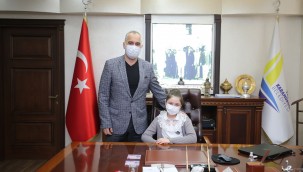 BAŞKAN YILDIRIM 23 NİSAN'DA MAKAMINI DEVRETTİ