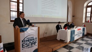 Batur, Kemeraltı esnafına seslendi: "Sorunlarınızı biliyorum, yanınızdayım"