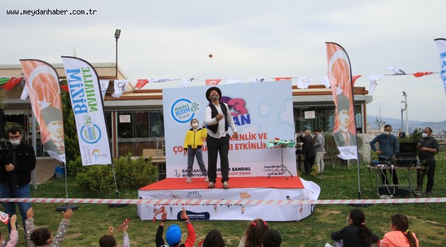 BAYRAKLI'NIN PARKLARI 23 NİSAN ŞENLİKLERİYLE RENKLENİYOR