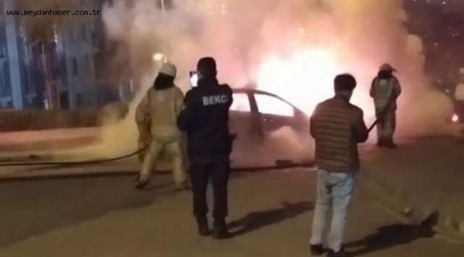 Benzin dolarken yanında sigara içildi; araç küle döndü