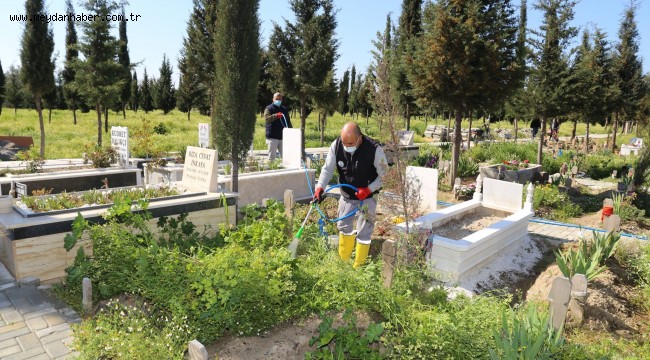 BURHANİYE MEZARLIKLARINDA BAKIM VE TEMİZLİK ÇALIŞMALARI BAŞLADI