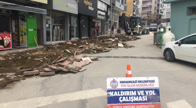 CAMİKEBİR MAHALLESİNDE KALDIRIM ÇALIŞMALARI DEVAM EDİYOR
