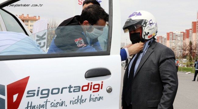 DEMİREL RALLİ YAPTI