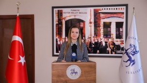 DEÜ'DEN ÇEVRİM İÇİ 23 NİSAN TÖRENİ