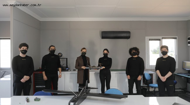 DEÜ'NÜN TEMSİLCİSİ SUFAI 87 PUANLA 3. SIRADA SUFAI, TEKNOFEST 2021'DE ADINI 3. SIRAYA YAZDIRDI