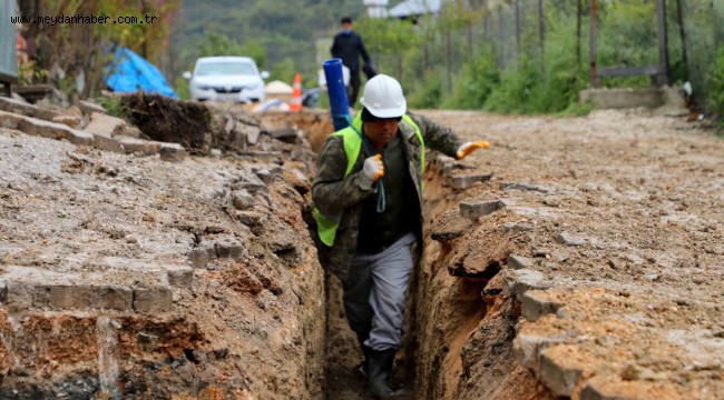 DÖVER'DE İÇME SUYU YENİLEME ÇALIŞMALARI SÜRÜYOR