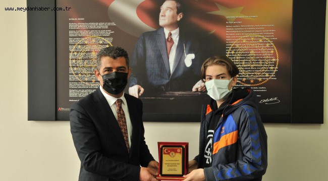 Durmuş Ali Çoban Anadolu Lisesi Avrupada En İyi Proje Ödülü Aldı