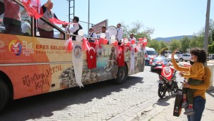 EFES SELÇUK BELEDİYESİ'NDEN 23 NİSAN KORTEJİ