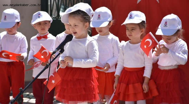 ŞEHZADELER BELEDİYESİ KREŞİ'NDE 23 NİSAN COŞKUSU