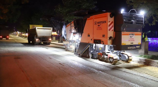 İNÖNÜ CADDESİ'NDE BETON ASFALT SERİM HAZIRLIKLARI