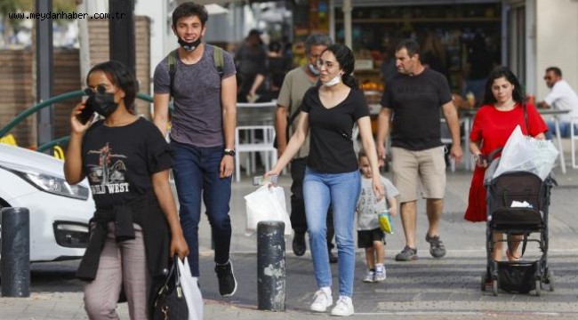 İsrail'de maskeler çıktı, hayat normale dönüyor