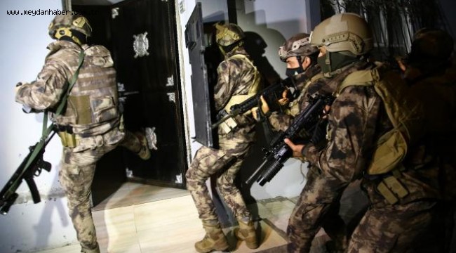 İstanbul'da FETÖ'nün hücre evlerine operasyon: 30 gözaltı