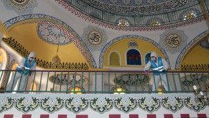 Karabağlar'da camiler Ramazan'a hazır