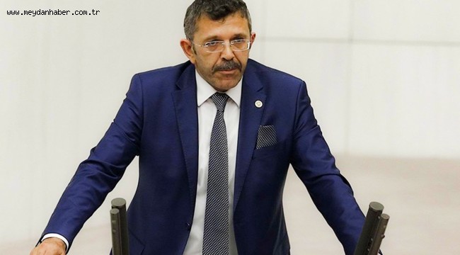 ÖZTÜRK, TAMAMLANMAYAN PROJELERE VERİLEN EK SÜRE VE ÖDEMELERİ MECLİS GÜNDEMİNE TAŞIDI