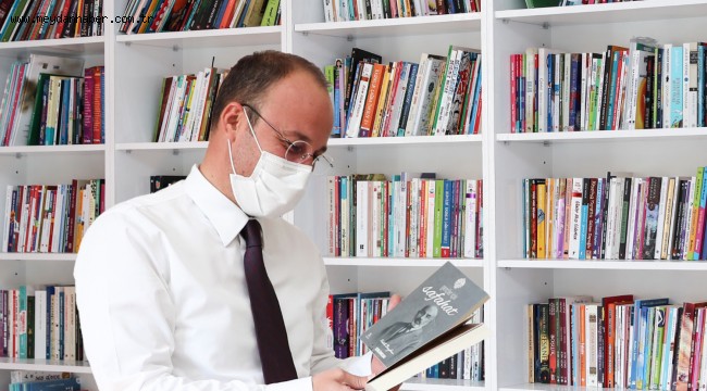 PAMUKKALE BELEDİYESİ KÜTÜPHANEYİ VATANDAŞLARIN EVLERİNE TAŞIDI