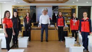 Şampiyonların ziyareti