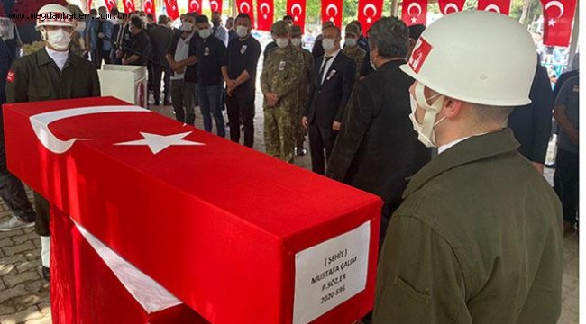 Şehit Sözleşmeli Er Mustafa Çalım son yolculuğuna uğurlandı