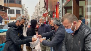 SİMİT DOLMASI – KARAMÜRSEL GAZOZU İLE YENİR