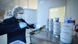 Torbalı'da iftar sofrası kapılarda