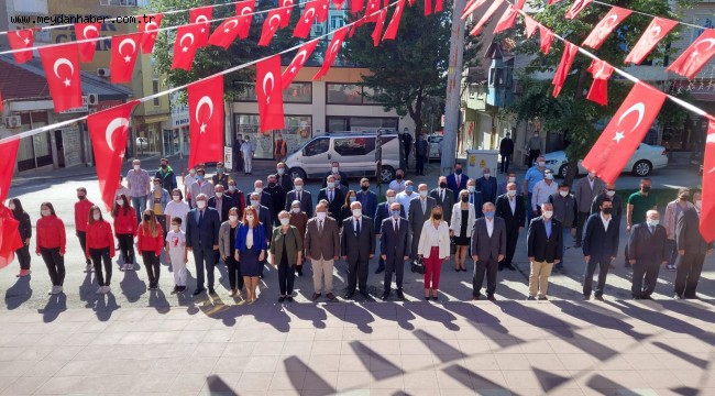 19 MAYIS ATATÜRK'Ü ANMA, GENÇLİK VE SPOR BAYRAMI DOLAYISIYLA ATATÜRK ANITINA ÇELENK SUNMA TÖRENİ GERÇEKLEŞTİRİLDİ