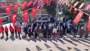 19 MAYIS ATATÜRK'Ü ANMA, GENÇLİK VE SPOR BAYRAMI DOLAYISIYLA ATATÜRK ANITINA ÇELENK SUNMA TÖRENİ GERÇEKLEŞTİRİLDİ