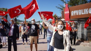 "19 MAYIS'IN TEMELİNDE TOPLUMUN BAĞIMSIZLIK HEYECANI VE UYANIŞI VARDIR"