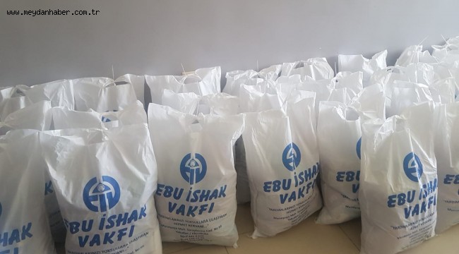 322 AİLEYE RAMAZAN YARDIMI YAPILDI