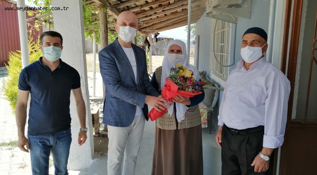 Başkan Özbaş'tan kahraman annelere ziyaret