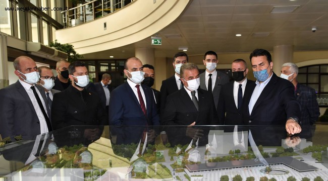 Büyükataman: "Osmangazi Meydanı, Bursalıları Heyecanlandırıyor"