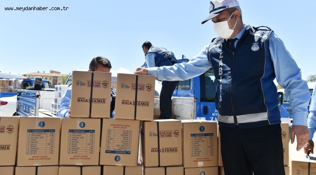 BÜYÜKŞEHİR'DEN TOPLU TAŞIMA ESNAFINA RAMAZAN BAYRAMINDA GIDA VE HİJYEN DESTEĞİ